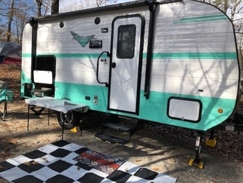 Riverside RV Retro 135