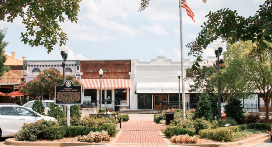 Small Town Opelika Alabama RV Rentals. Photo Credit to Auburn-Opelika Alabama Tourism
