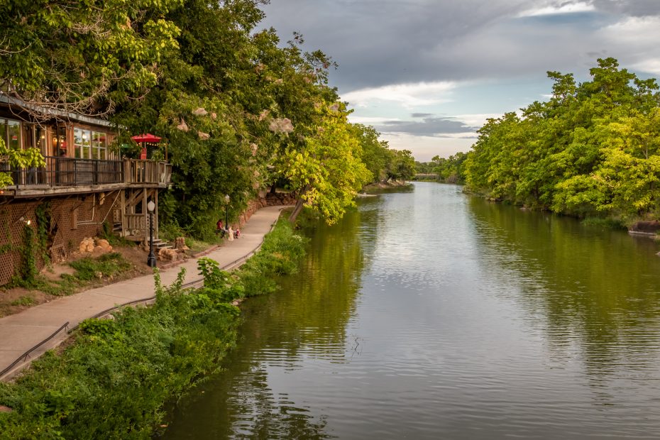 small towns to visit in oklahoma