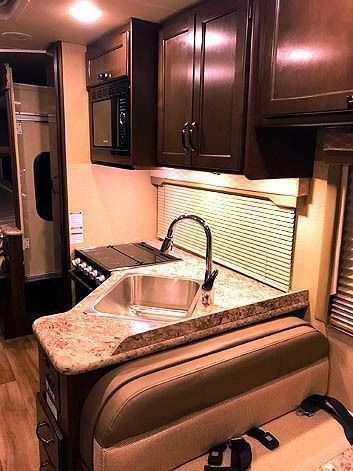 Photo 6 - 2019 Thor Class C Motorhome rental photo 8