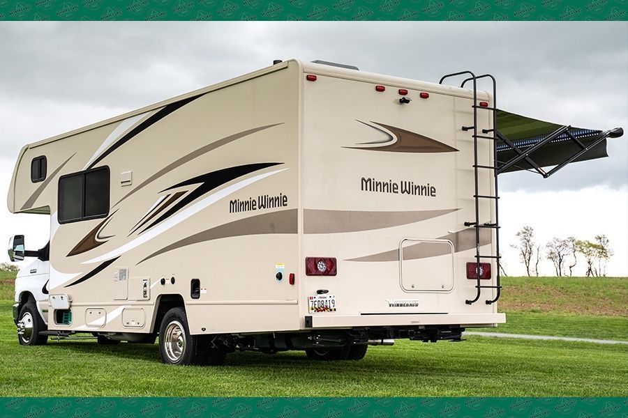 Photo 17 - 2020 Winnebago Class C Motorhome rental photo 19