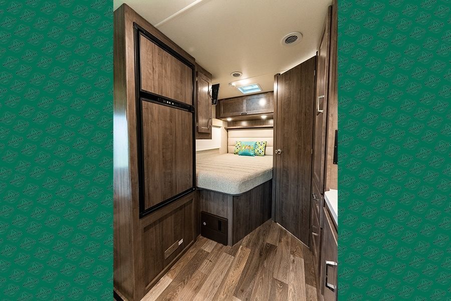 Photo 20 - 2020 Winnebago Class C Motorhome rental photo 22