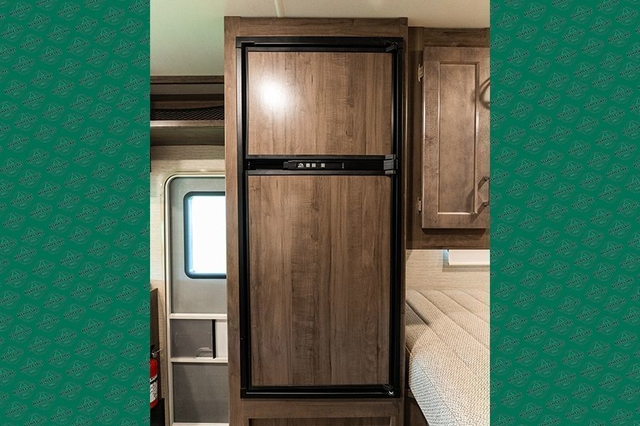 Photo 29 - 2020 Winnebago Class C Motorhome rental photo 31