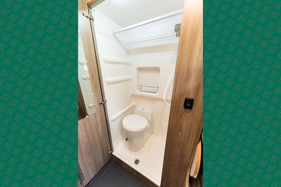 Photo 19 - 2020 Winnebago Class B Motorhome rental photo 21