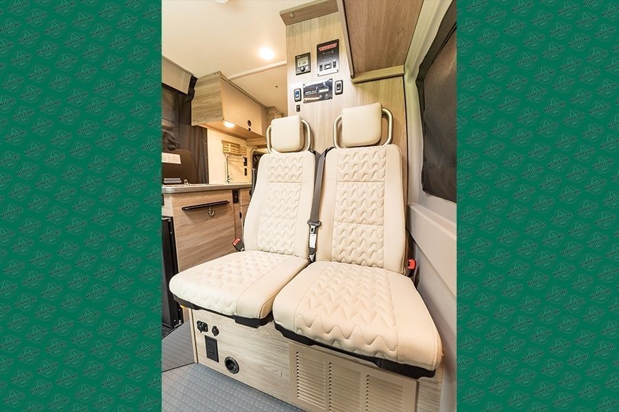 Photo 24 - 2020 Winnebago Class B Motorhome rental photo 26