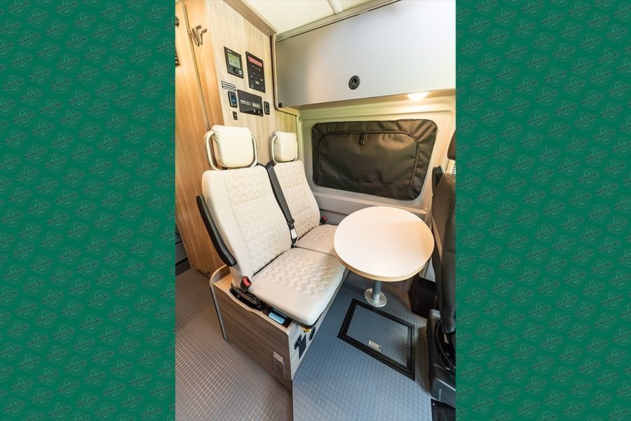 Photo 32 - 2020 Winnebago Class B Motorhome rental photo 34