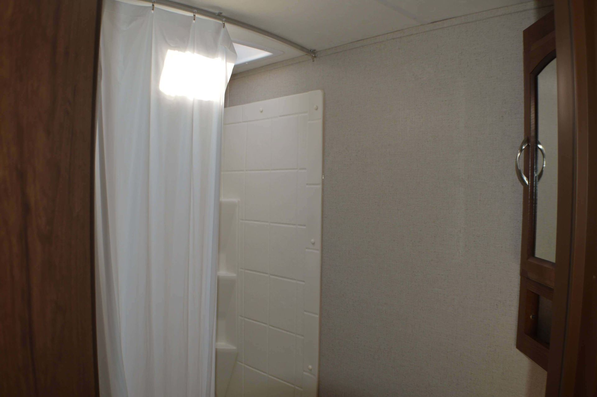 Photo 3 - 2020 Coachmen Travel Trailer rental photo 5