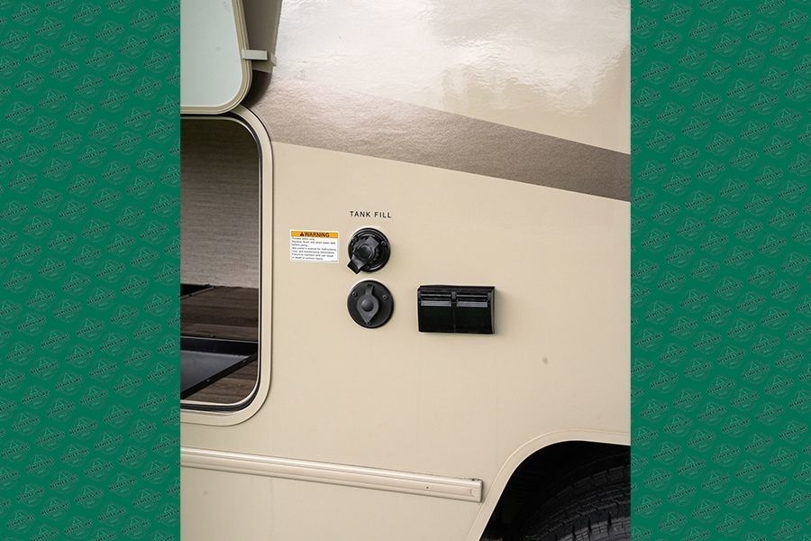 Photo 20 - 2020 Winnebago Class C Motorhome rental photo 22