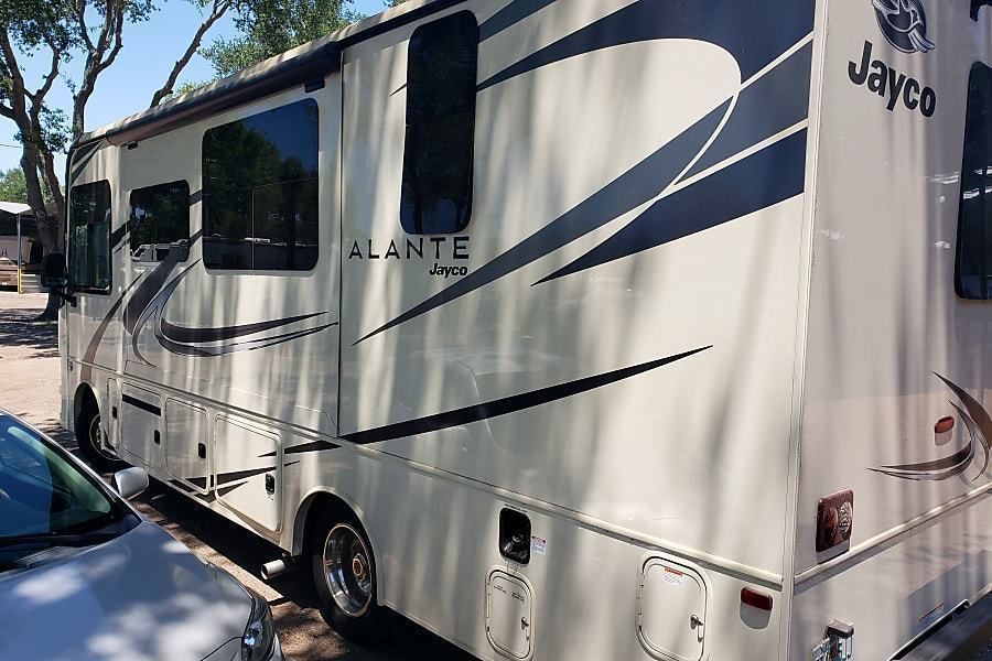 Photo 6 - 2020 Jayco Class A Motorhome rental photo 8