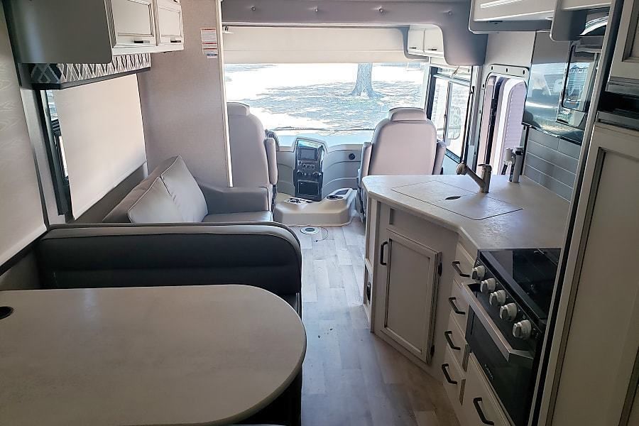 Photo 7 - 2020 Jayco Class A Motorhome rental photo 9