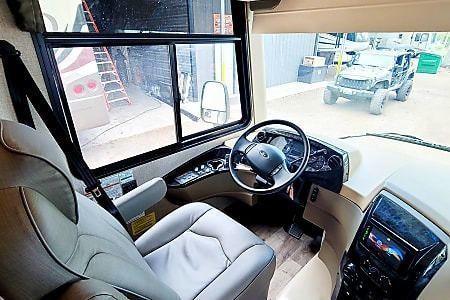 Photo 9 - 2020 Jayco Class A Motorhome rental photo 17