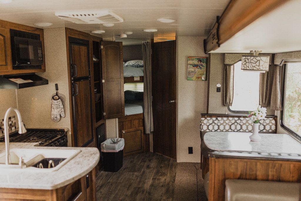 Photo 19 - 2018 HEART LAND Travel Trailer rental photo 21