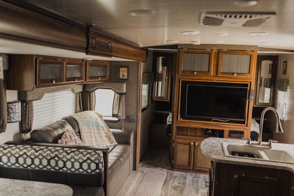 Photo 38 - 2018 HEART LAND Travel Trailer rental photo 40