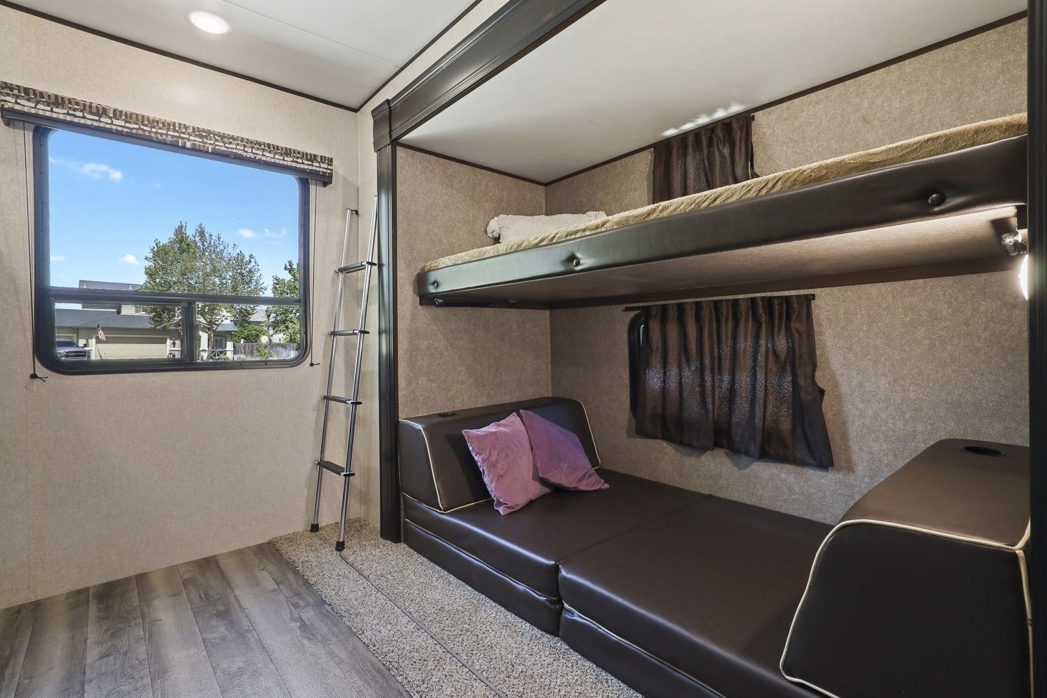 Photo 16 - 2018 Jayco Travel Trailer rental photo 18