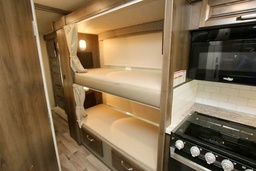 Photo 9 thumbnail 11
