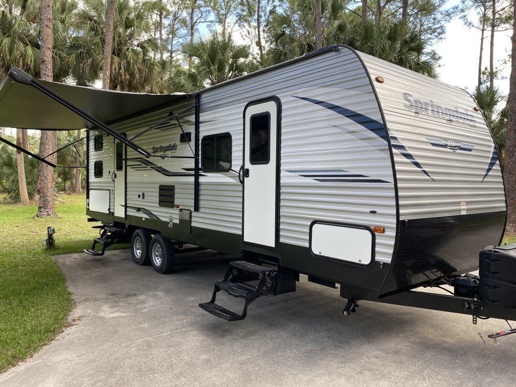 Photo 20 - 2020 Keystone Travel Trailer rental photo 22