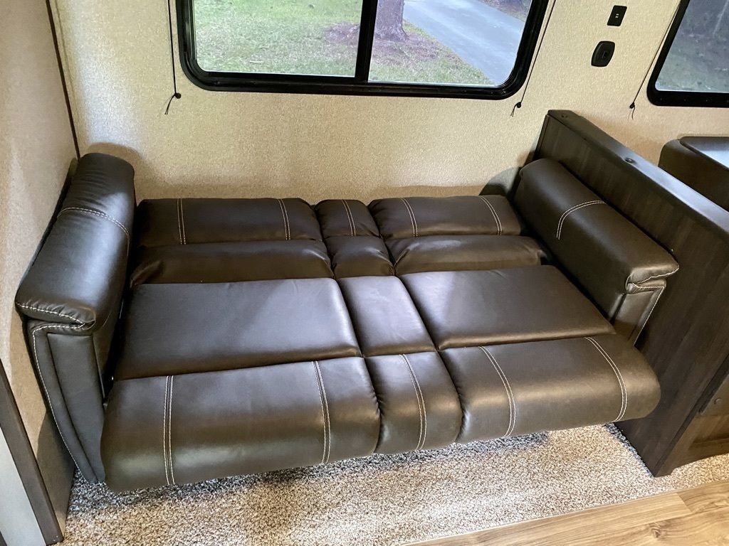 Photo 21 - 2020 Keystone Travel Trailer rental photo 23