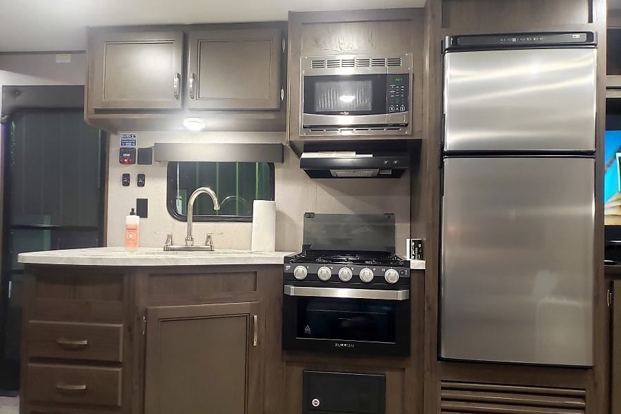 Photo 11 - 2021 Jayco Travel Trailer rental photo 13