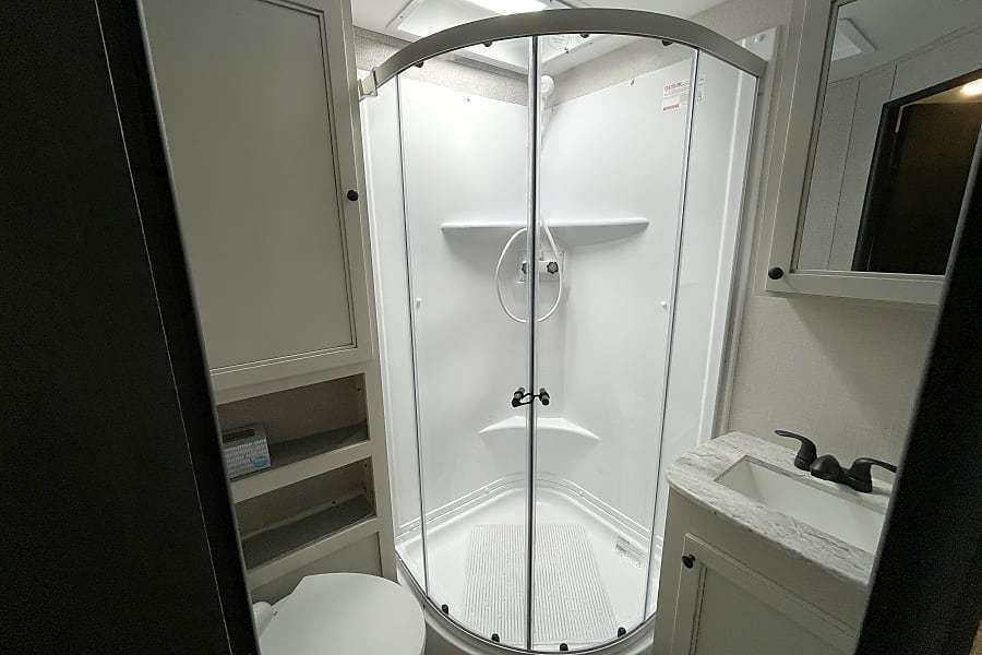 Photo 4 - 2021 Starcraft Travel Trailer rental photo 6