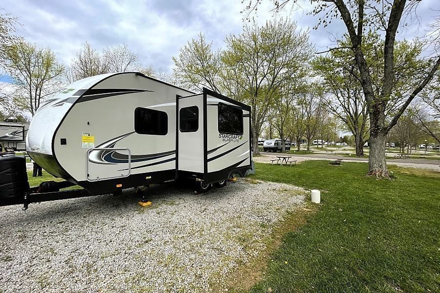 Photo 11 - 2021 Starcraft Travel Trailer rental photo 13