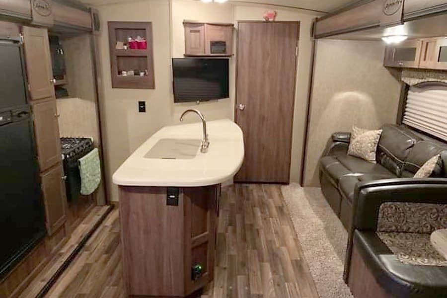 Photo 7 - 2016 Aerolite Travel Trailer rental photo 9