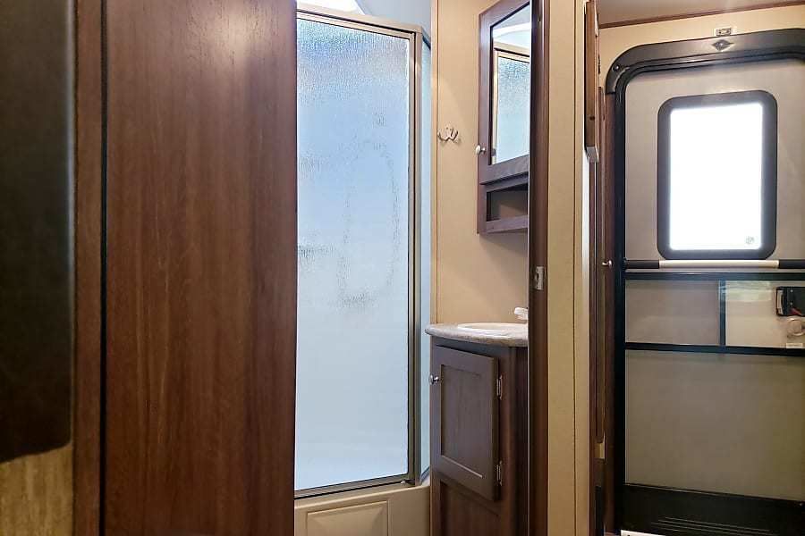 Photo 11 - 2016 Aerolite Travel Trailer rental photo 13