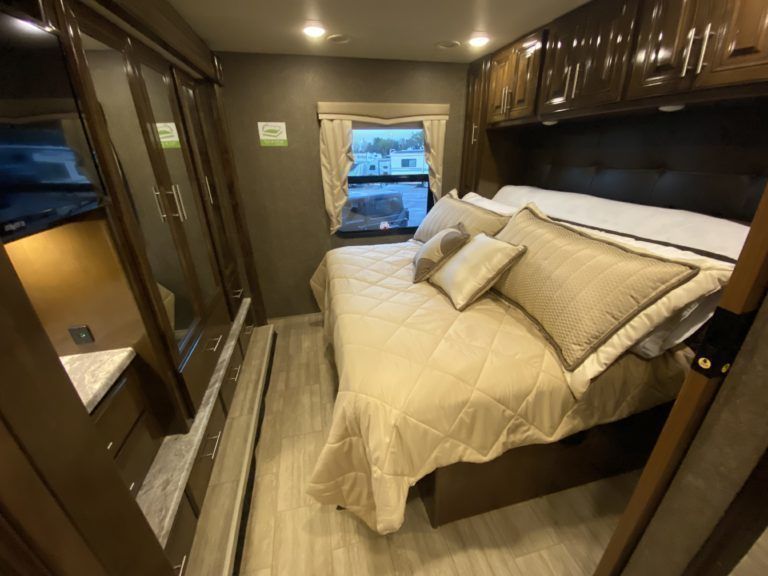 Photo 2 - 2020 Thor Class A Motorhome rental photo 4
