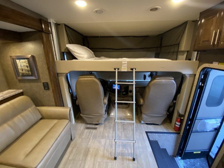 Photo 5 - 2020 Thor Class A Motorhome rental photo 7