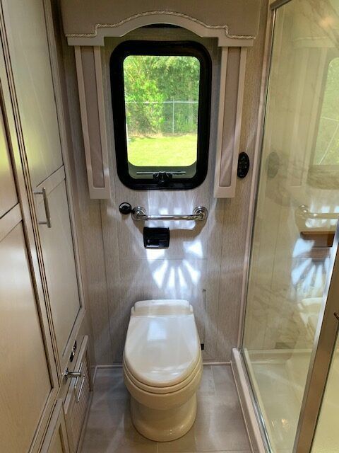 Photo 10 - 2020 Newmar Class A Motorhome rental photo 12