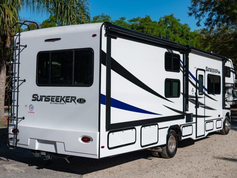 Photo 16 - 2022 Forest River Class C Motorhome rental photo 18