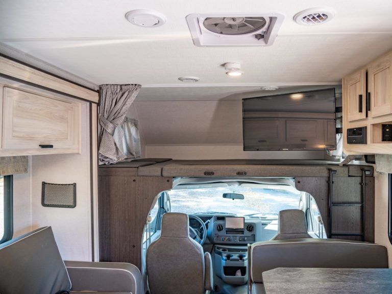 Photo 2 - 2022 Forest River Class C Motorhome rental photo 4