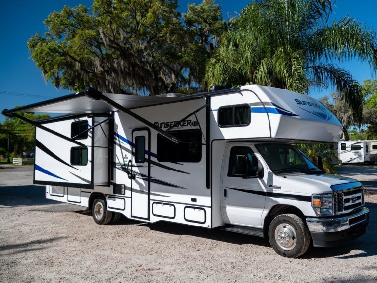Photo 15 - 2022 Forest River Class C Motorhome rental photo 17