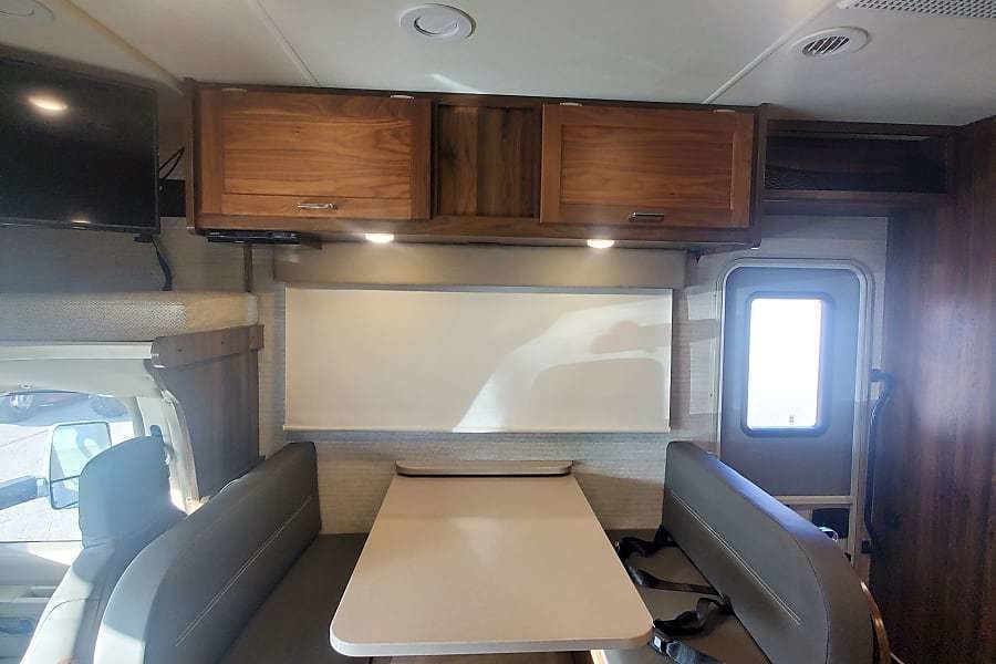Photo 46 - 2021 Winnebago Class C Motorhome rental photo 48