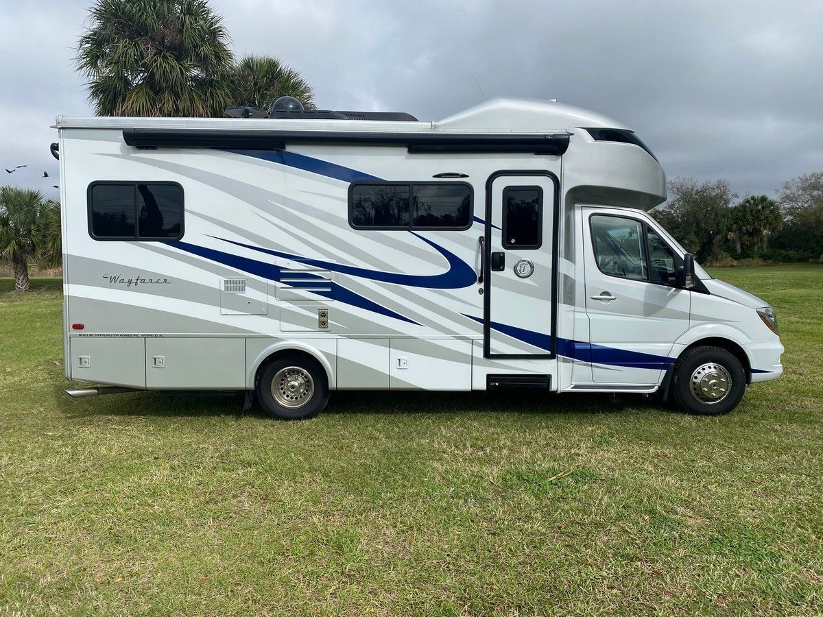 Photo 16 - 2018 Tiffin Motorhomes Class C Motorhome rental photo 18