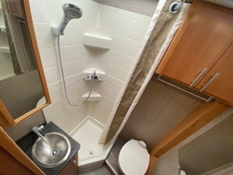 Photo 38 thumbnail 40