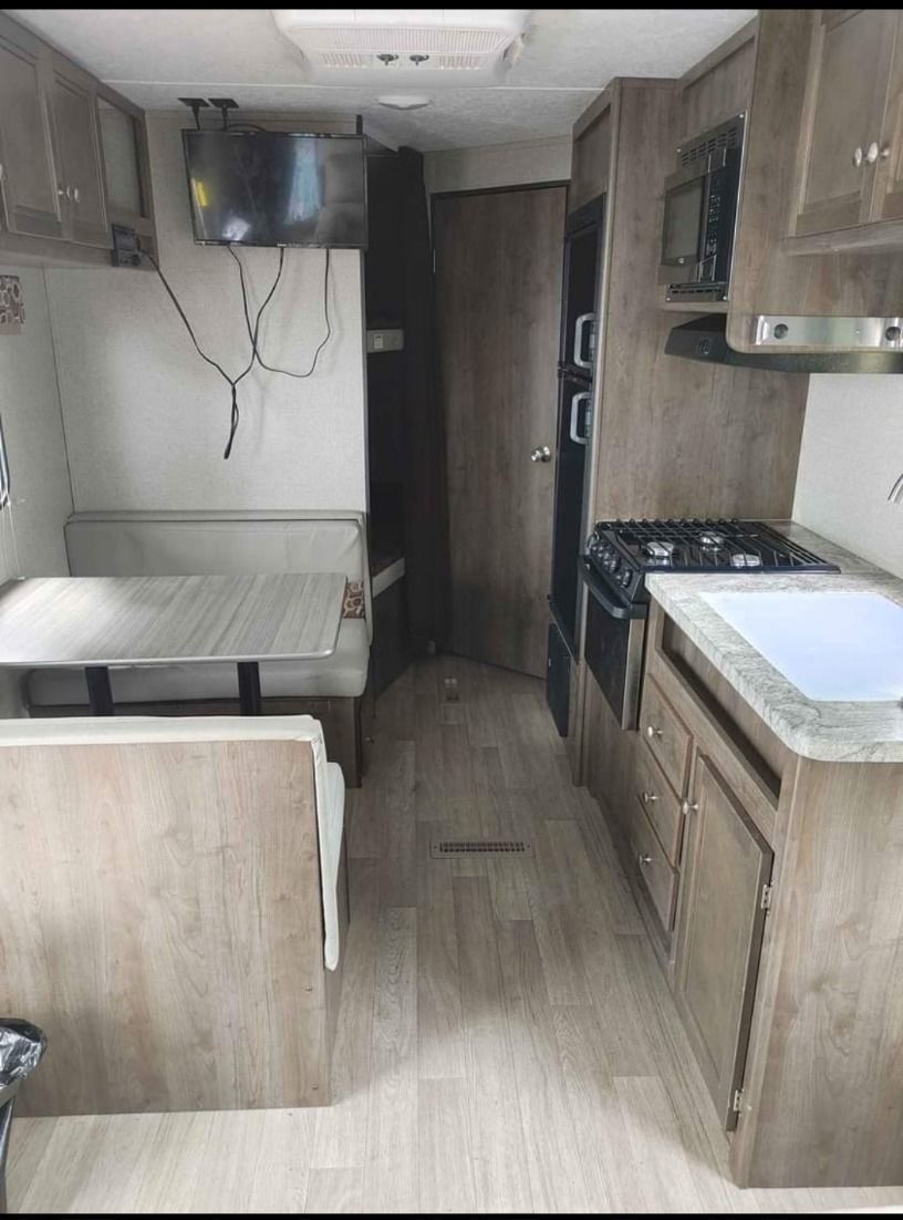 Photo 6 - 2017 Coleman Travel Trailer rental photo 8