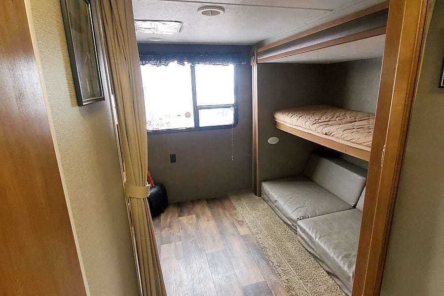Photo 12 - 2020 Keystone Travel Trailer rental photo 14