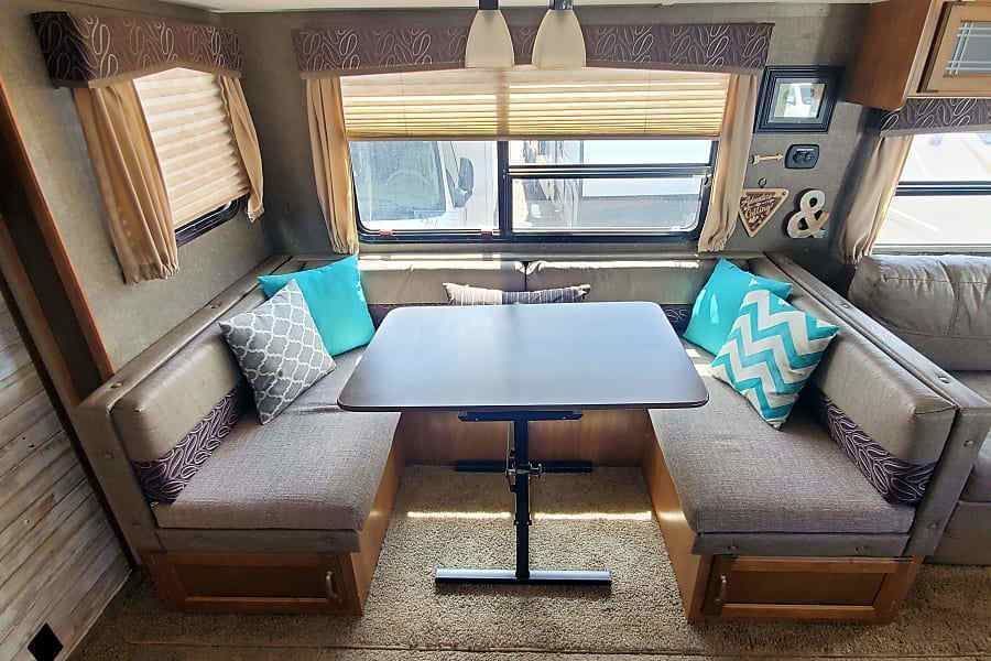 Photo 25 - 2020 Keystone Travel Trailer rental photo 27