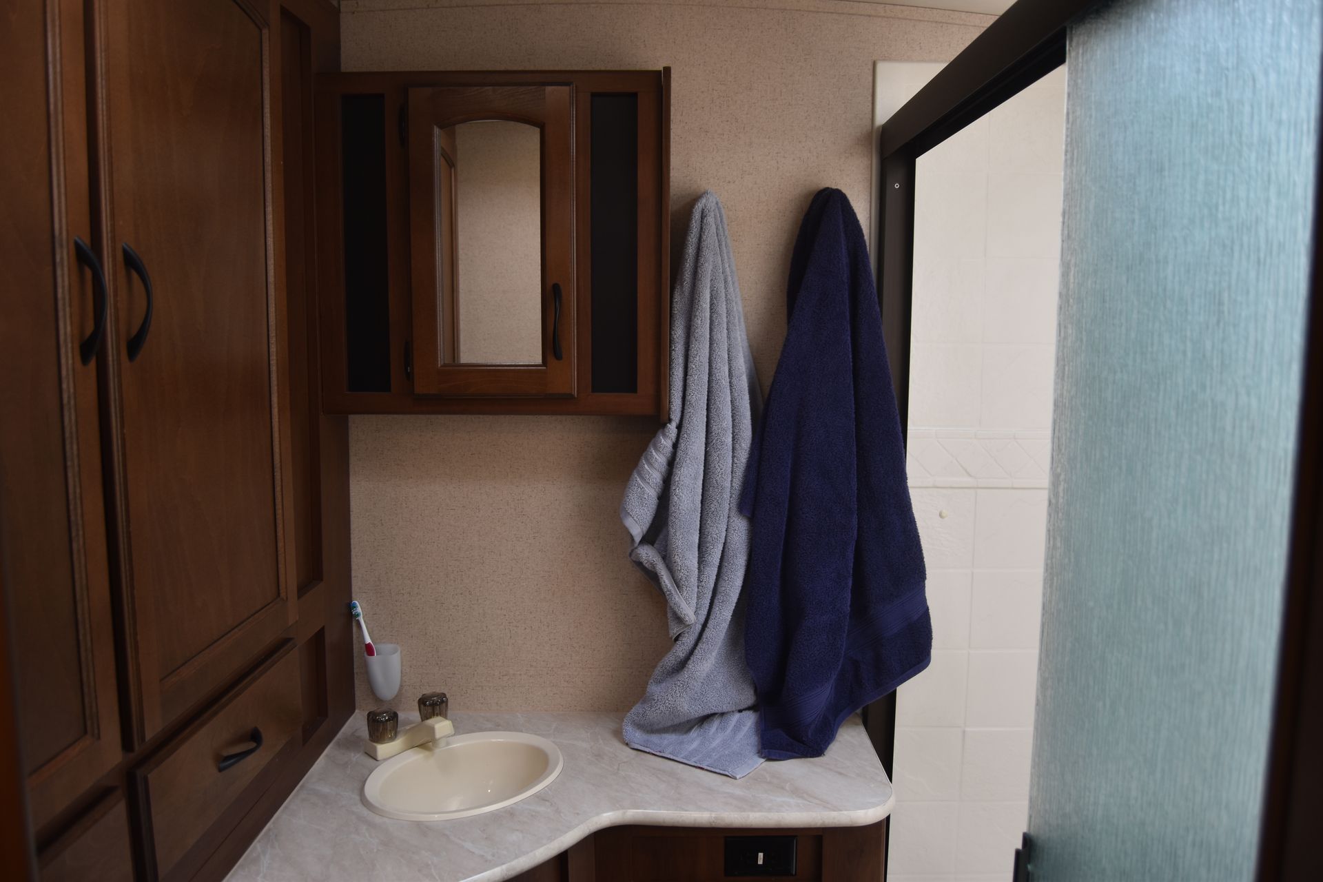 Photo 13 - 2015 Jayco White Hawk Travel Trailer rental photo 15