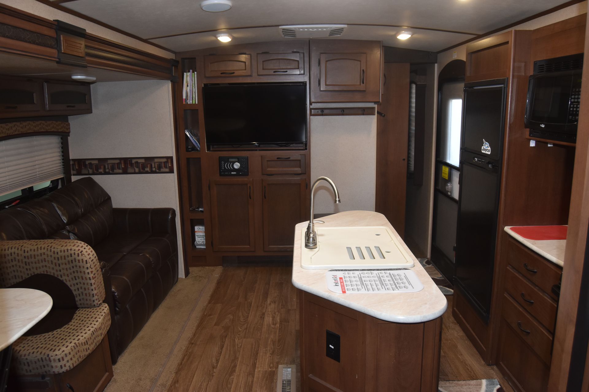 Photo 18 - 2015 Jayco White Hawk Travel Trailer rental photo 24