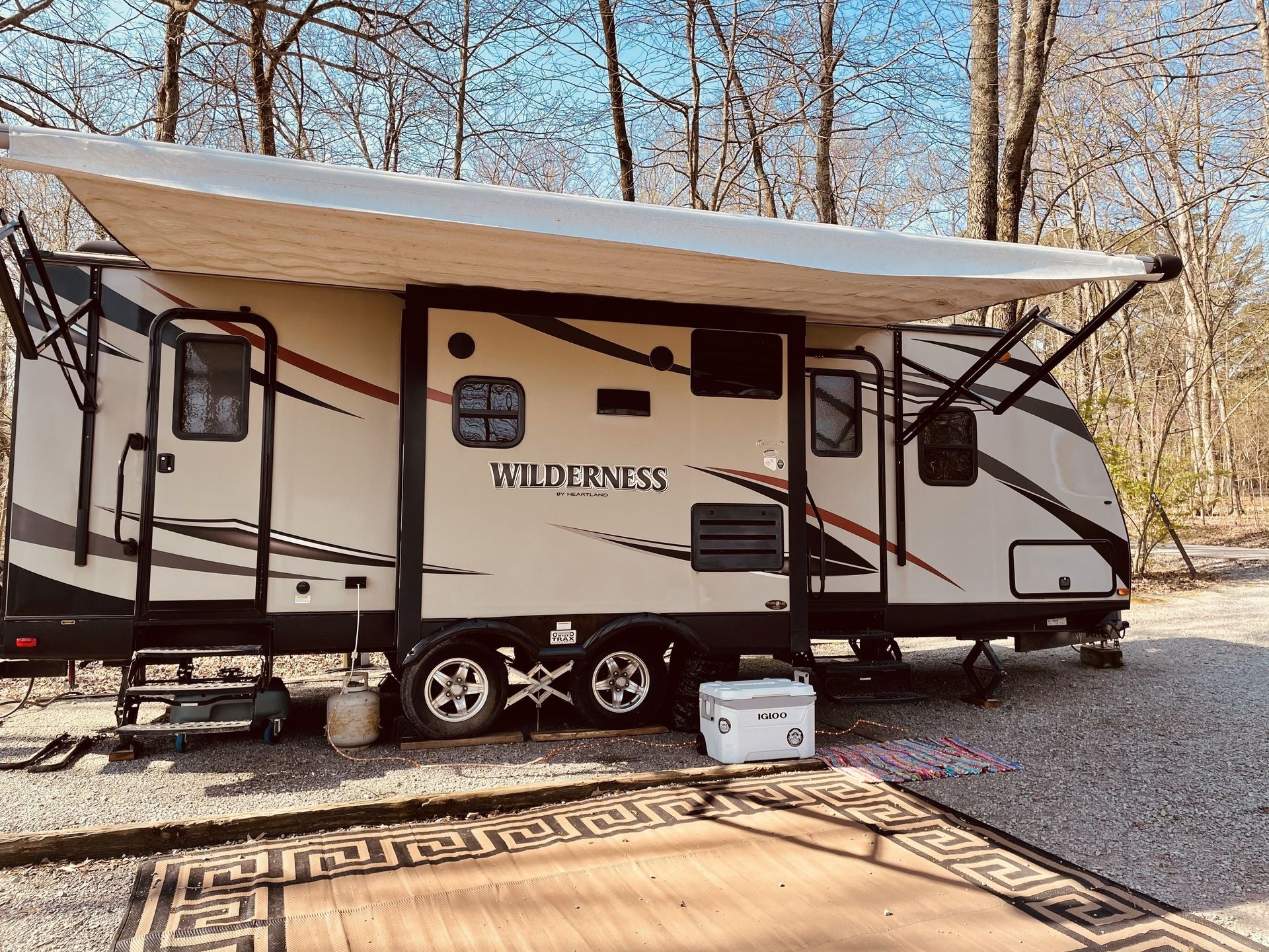 Photo 1 - 2015 Heartland Wilderness Travel Trailer rental photo 3