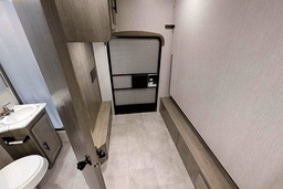 Photo 4 thumbnail 6