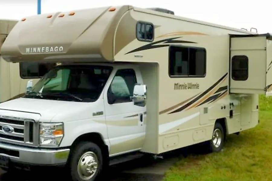 Photo 0 - 2021 Winnebago Class C Motorhome rental photo 2