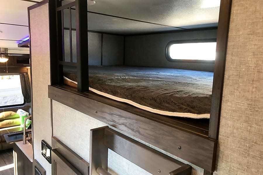 Photo 6 - 2020 Forest River Fifth Wheel rental photo 8