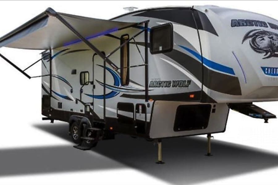 Photo 0 - 2019 Forest River Fifth Wheel rental photo 2