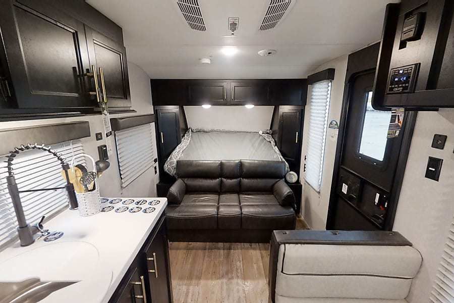 Photo 4 - 2021 Forest River Travel Trailer rental photo 6