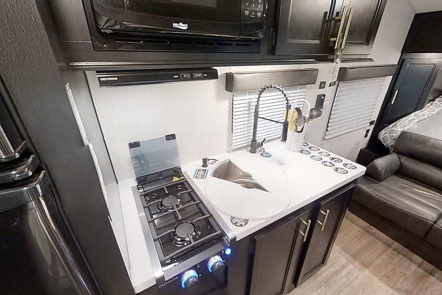 Photo 5 - 2021 Forest River Travel Trailer rental photo 7