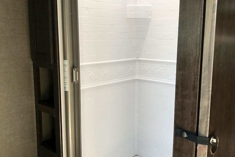 Photo 3 - 2019 HEART LAND Travel Trailer rental photo 5