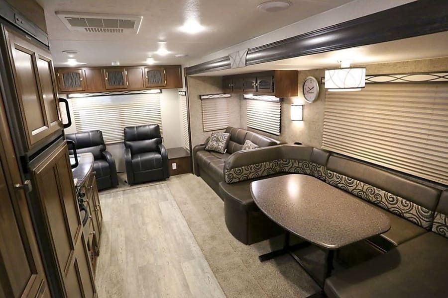 Photo 5 - 2019 Coachmen Travel Trailer rental photo 7