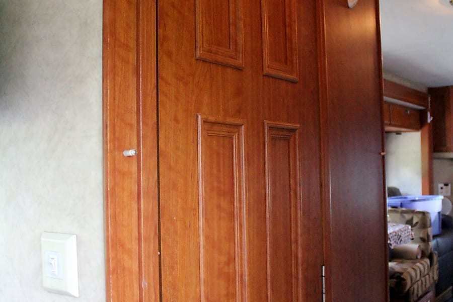 Photo 11 - 2007 Forest River Class C Motorhome rental photo 13